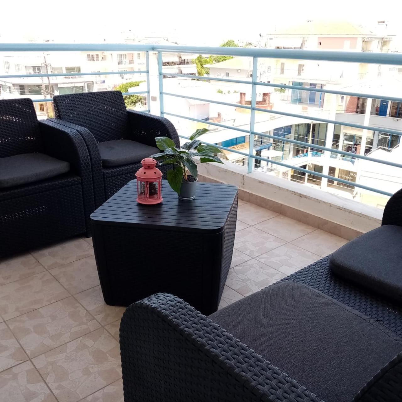 Apartment By The Beach With Amazing Sea View Peraía Dış mekan fotoğraf